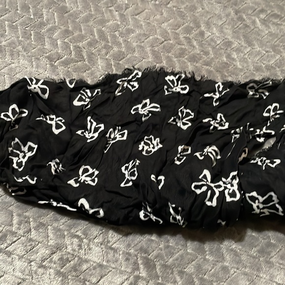 LOFT bow scarf - Picture 3 of 4